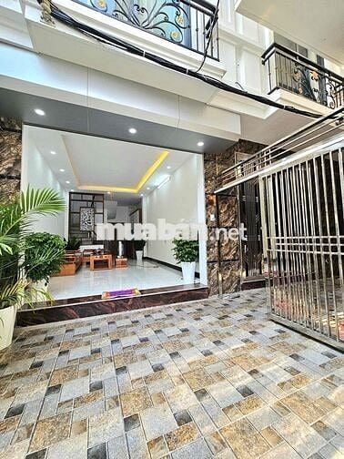 6 tỷ có nhà Thuỵ phương Ô tô đỗ cổng Xây mới 5 tầng