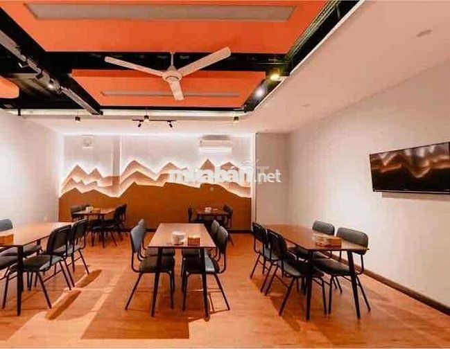 NGANG 12M, KHU SINH VIÊN ĐÔNG TẠI 223 ĐƯỜNG D5, QUẬN BÌNH THẠNH