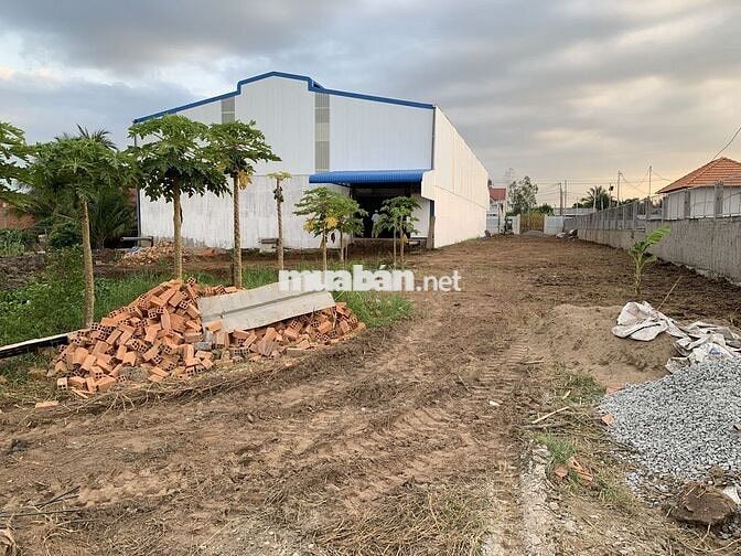 Cho thuê làm showroom, kho hoặc nhà xưởng