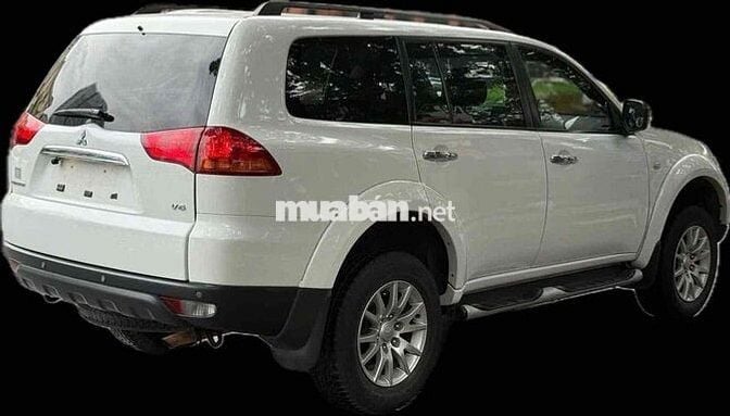 Mitsubishi Pajero Sport trắng 2015 - 105000 km