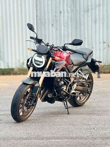 Mạnh Hà Motor bán CB650R dk 2023 11k siêu đẹp