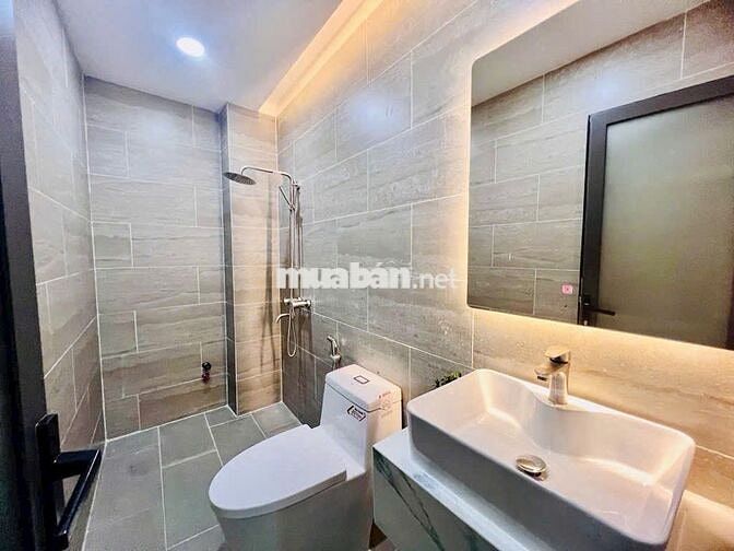 HẺM XE HƠI GẦN - HOÀNG HOA THÁM - GẦN 40M2 4 TẦNG - CHỈ 6 TỶ (TL)
