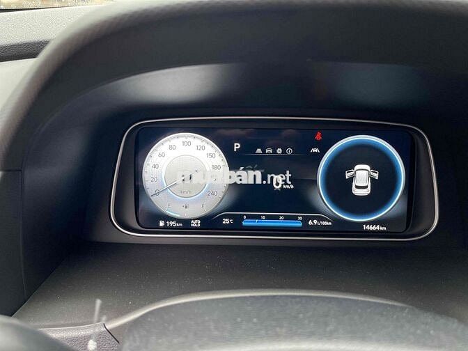 Hyundai Creta 2023 Cao cấp 1.5 AT - 14000 km
