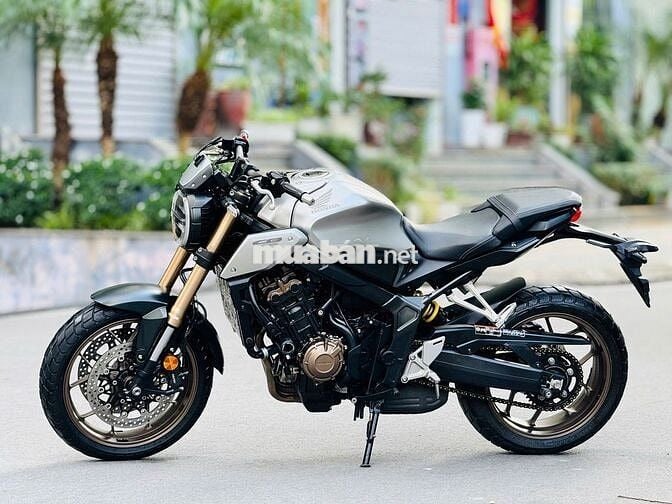 Mạnh Hà Motor bán CB650R 2019 siêu đẹp HN
