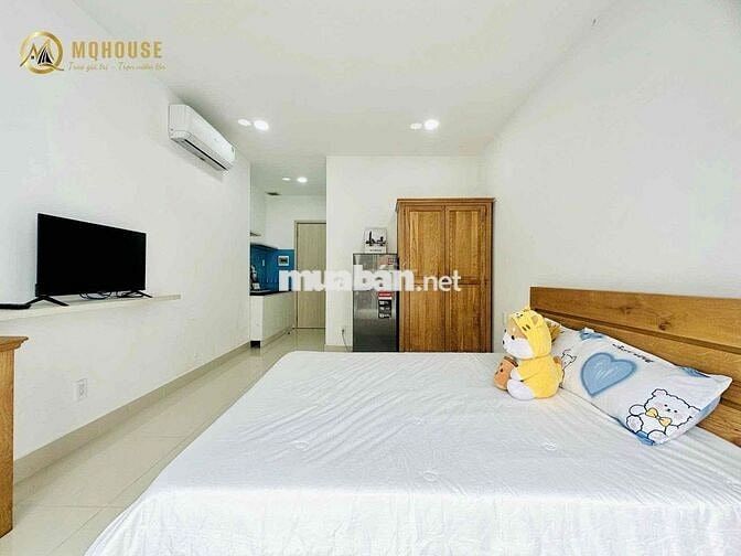 Căn Hộ Studio Ban Công 28m2 - Máy Giặt Riêng - Khu Phan Xích Long