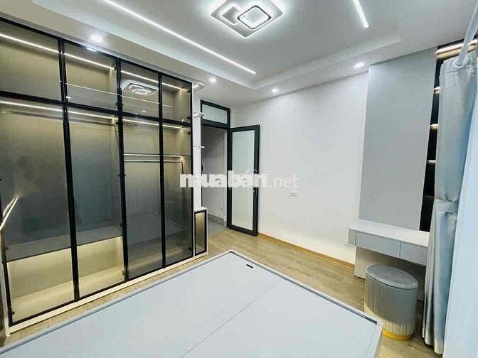 🏡 30m² – 5 TẦNG – 4 PHÒNG NGỦ _ MT 3.7m  💎 NGÕ NÔNG – RỘNG THÊNH THANG