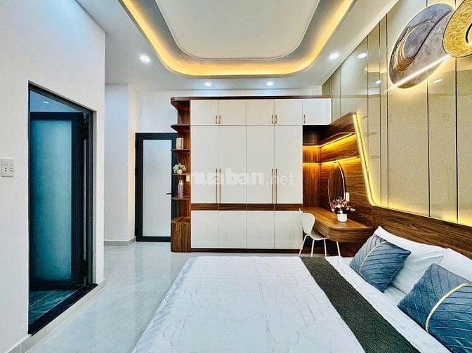 Nhà Vuông Vức 4TY250 Đường Nguyễn Thượng Hiền Q. Bình Thạnh - HXH 5m