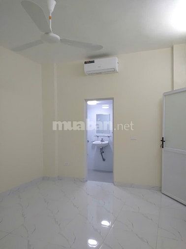 Cho thuê nhà 2 tầng ngõ 209 phố Đội Cấn Ba Đình