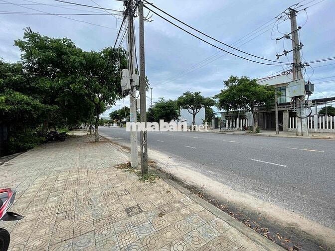 Đất mặt tiền Mai Đăng Chơn. gần các trường đại học
