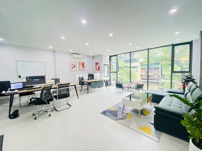 Cho thuê sàn đẹp 70m2 mặt phố Hoàng Quốc Việt giá chỉ từ 12tr/tháng