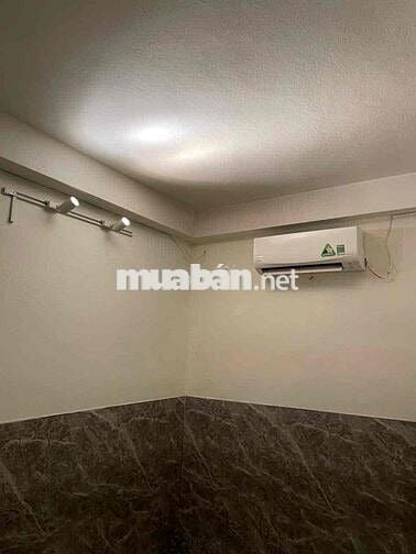 Nhà kiệt ô tô 82 m2, 2 phòng ngủ, đường Hà Huy Tập