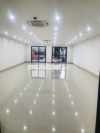NHÀ NGUYỄN CĂN LÀM VĂN PHÒNG ĐƯỜNG NGUYỄN MINH HOÀNG, DT 5X25M, 3 LẦU