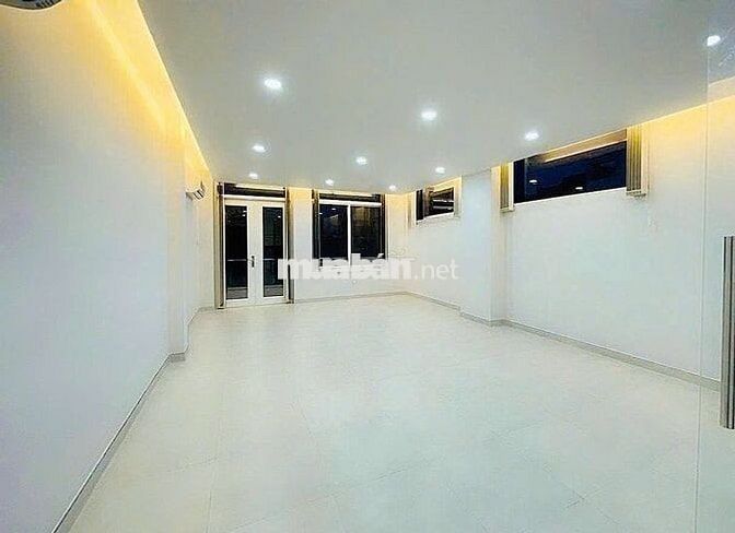 NHÀ ĐẸP KHÓ TÌM - 633C Lê Hồng Phong,P10,Q10- DT6x20, 6p