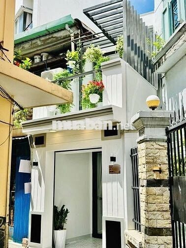 Bán nhà vị trí đẹp 2 tầng 28m2 Phan Đình Phùng Phú Nhuận - Hẻm xe hơi