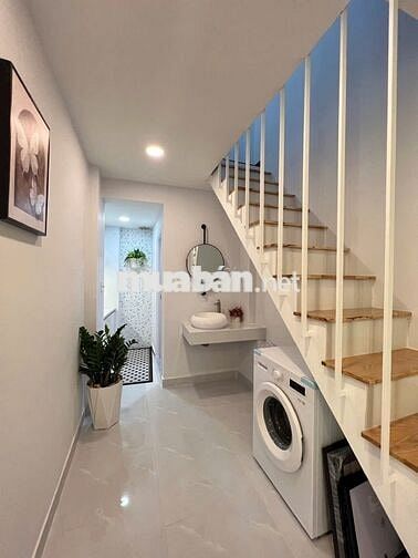 Bán nhà vị trí đẹp 2 tầng 28m2 Phan Đình Phùng Phú Nhuận - Hẻm xe hơi