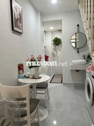 Bán nhà vị trí đẹp 2 tầng 28m2 Phan Đình Phùng Phú Nhuận - Hẻm xe hơi