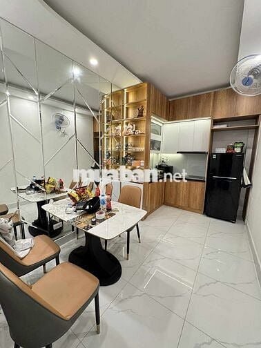 Bán Nhà Giáp Bát 23M x 6 Tầng Giá 5,9 Tỷ. Full nội thất, 1 nhà ra phố