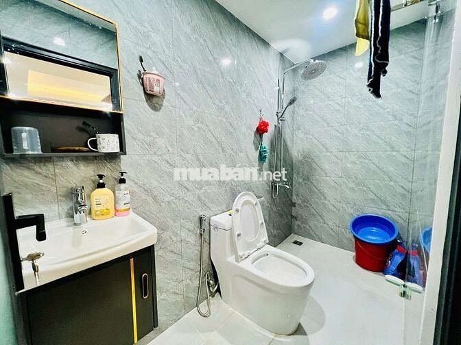 Nhà đẹp lung linh - Phan Xích Long - 6 x 9 - 5 Tầng - Full nội thất