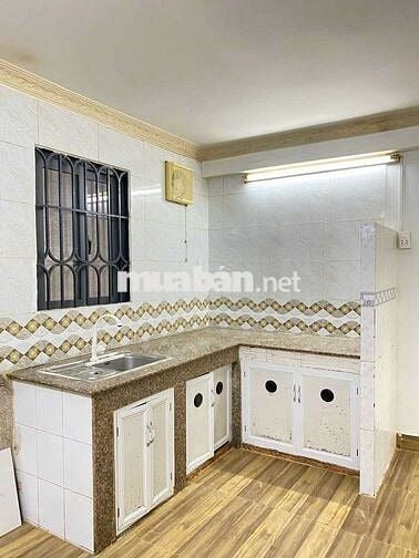 Nhà thuê Gò Vấp 4PN HXH 1 trục Lê Hoàng Phái giá 12 triệu