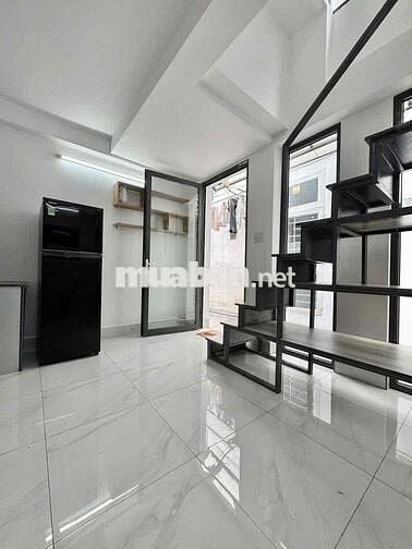 NHÀ NGUYÊN CĂN 1 TRỆT 2 LẦU ( 3PN - 2WC ) - NGAY BẾN XE MĐ CŨ