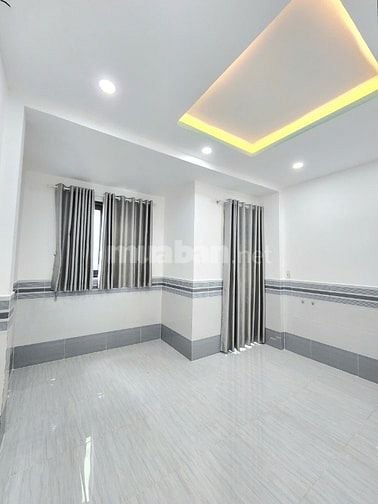 Bán gấp nhà 1trệt, 1lầu, H1647 Phạm Thế Hiển P6, Q8. Ngang 4,3mx D10m