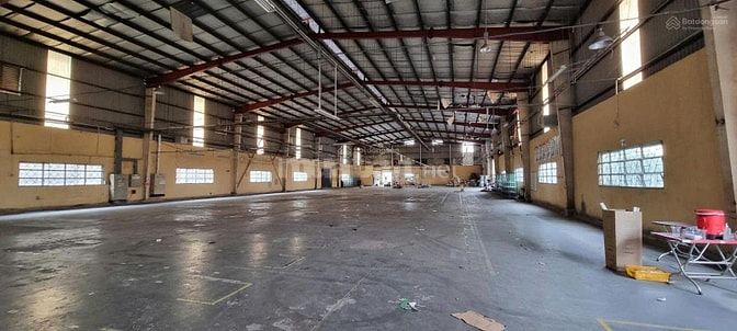 Cho thuê kho 2.600m² KCN Tân Tạo, Bình Tân, PCCC đầy đủ,container 24/7