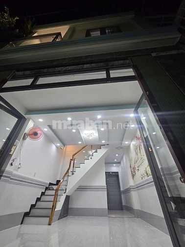 Bán gấp nhà 1trệt, 1lầu, H1647 Phạm Thế Hiển P6, Q8. Ngang 4,3mx D10m