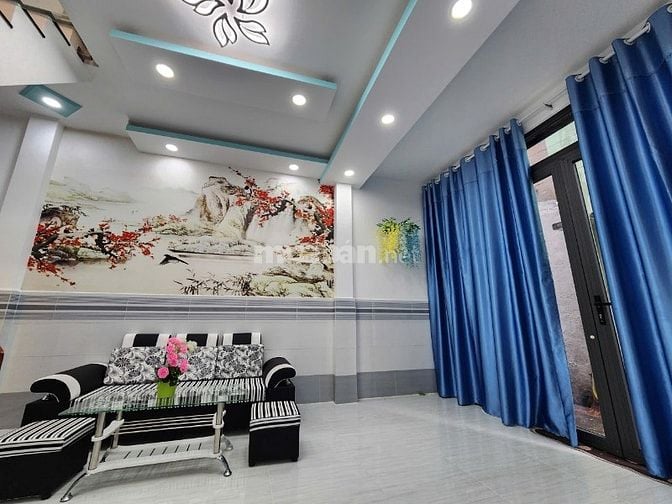 Bán gấp nhà 1trệt, 1lầu, H1647 Phạm Thế Hiển P6, Q8. Ngang 4,3mx D10m