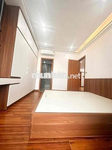 Bán căn hộ rất đẹp sổ đỏ phố Nguyễn thị Định - 80 m2 gồm 3