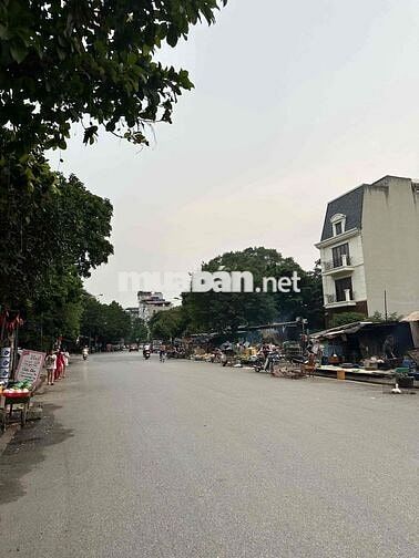 BÁN ĐẤT LÔ GÓC Ô TÔ KINH DOANH THÔNG CÁC NGẢ CHỢ VĂN LA