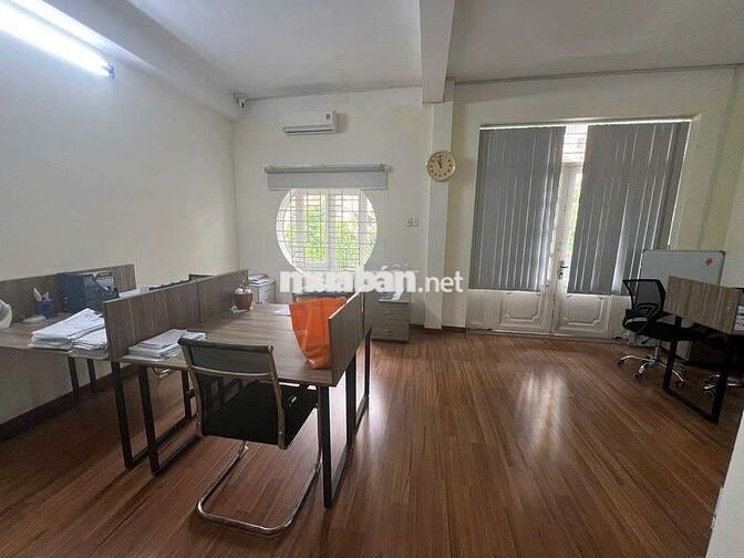 Chính chủ cho thuê góc 2MT đường Võ Văn Tần quận 3 giá chỉ 30 triệu