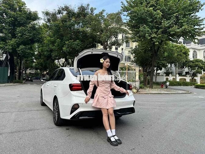 Kia K3 lăn bánh 2022 siêu lướt phom mới