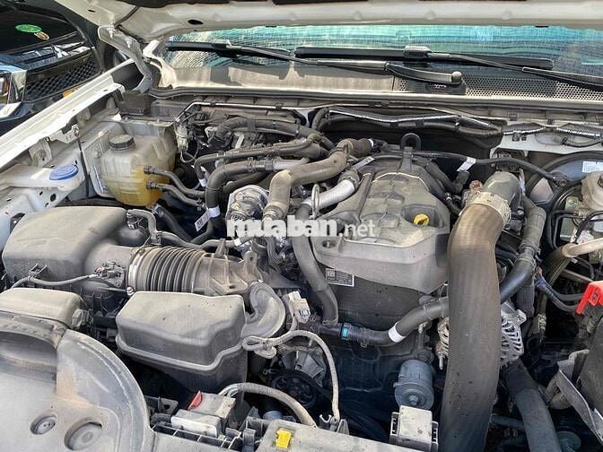 Ford Ranger 2024 XLS 2.0 4X2 AT - 34000 km