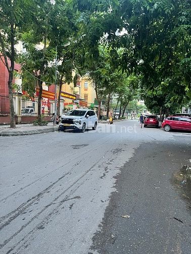 Bán nhà Khương Đình ngõ thông gần ô tô tránh, Dt 50m2, 5t, mt 6m, ở ng