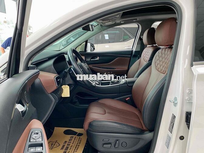 Hyundai Santa Fe 2024 Cao cấp 2.5L HTRAC - 4500 km
