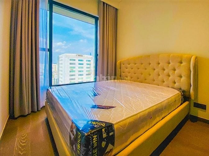 Căn hộ bán hoặc cho thuê tại The Marq Quận 1 tầng cao 2 phòng ngủ 73m2