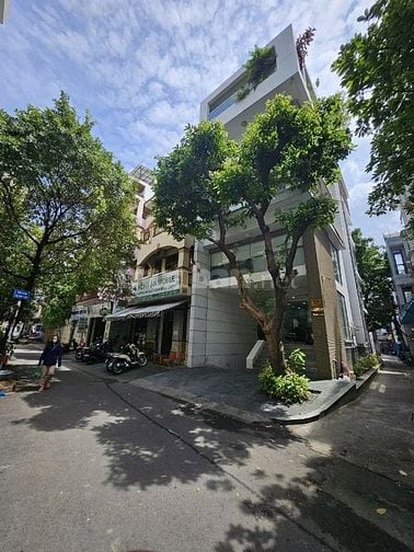 TOÀ NHÀ KHU PHAN XÍCH LONG, HẦM, 6 TẦNG, 49,5 TỶ