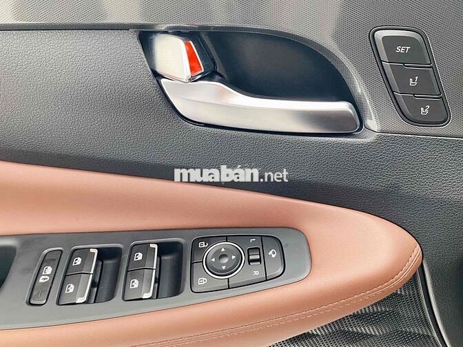 Hyundai Santa Fe 2024 Cao cấp 2.5L HTRAC - 4500 km