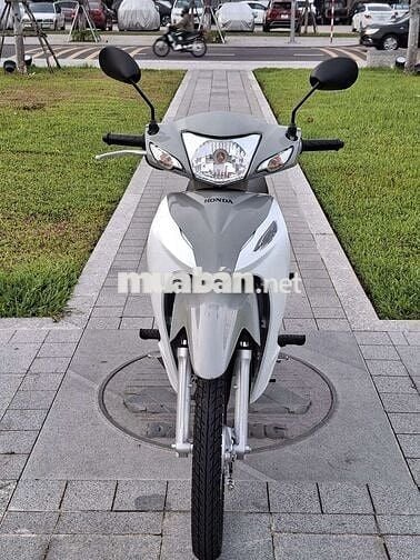 Wave A Xám Trắng. Biển 43 Như mới