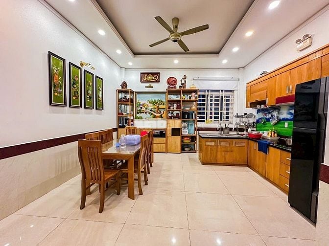 Bán nhà 5x15 xây 3 tầng hẻm 4m gần EMart 2 Phan Huy Ích