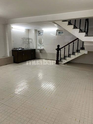 Mặt tiền trung tâm (phù hợp Văn Phòng, chuỗi thương hiệu)
