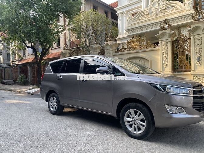 Gia đình bán INNOVA 2.0E sx 2019,màu đồng ánh kim