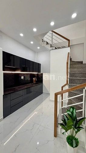 CC bán gấp do kẹt vốn bán 1T1L Thái Phiên Q11_54m2_1 Tỷ 180tr Sổ Hồng