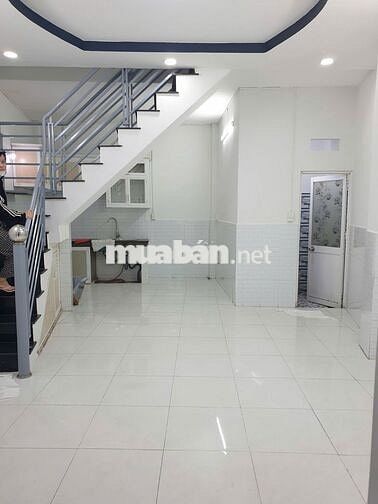 Nhà sổ hồng riêng DT 40m2, 01 lầu (2pn) gần chợ Bà Điểm 1/Nguyễn A Thủ