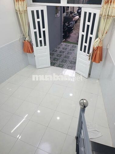 Nhà sổ hồng riêng DT 40m2, 01 lầu (2pn) gần chợ Bà Điểm 1/Nguyễn A Thủ