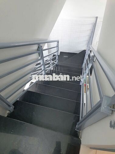 Nhà sổ hồng riêng DT 40m2, 01 lầu (2pn) gần chợ Bà Điểm 1/Nguyễn A Thủ