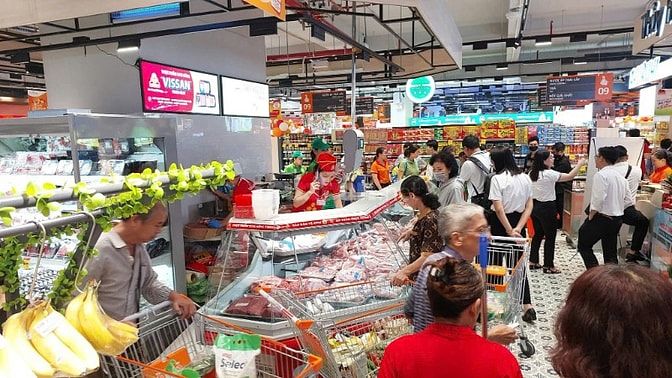 Siêu Thị Tuyển Sinh Viên Trung Tuổi, Lao Động Phổ Thông Đi Làm Ngay 