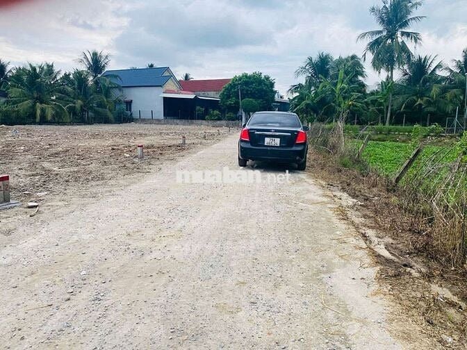 Đất Dân Cắt Bán Diên Điền , DT 141m full Thổ giá 899tr, Đường Qh 10m