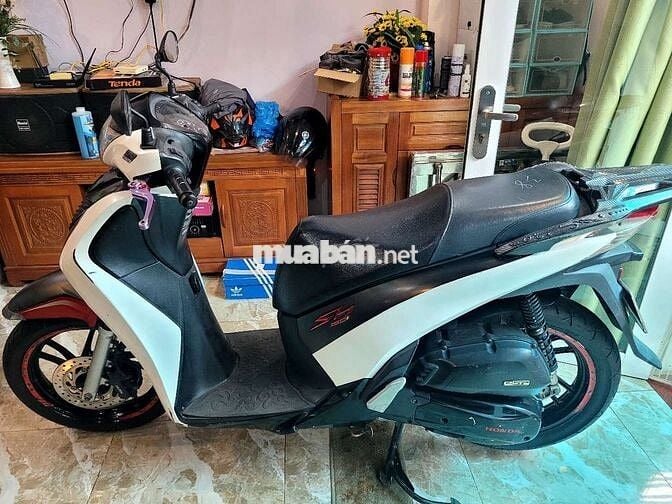 SH 125 NHÀ CHẬT CẦN BÁN , ĐỜI 2013 , XE ÍT ĐI
