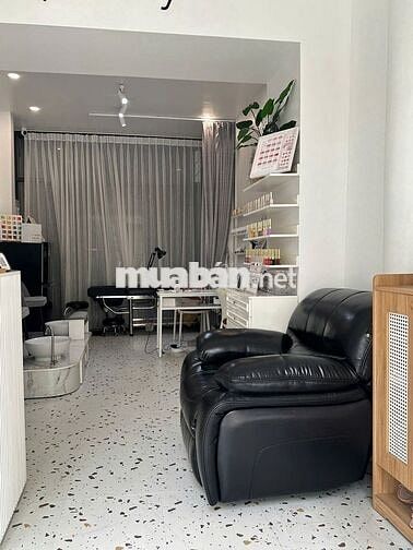 MBKD Thạch thị thanh gần chợ - nhà thờ Tân định nhà nguyễn phi khanh